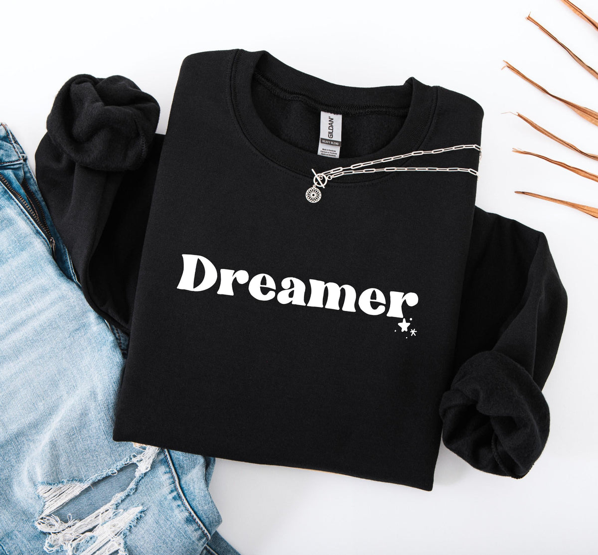 Dreamer Pullover Sweatshirt in Black – women's manifestation sweatshirt, dreamer crewneck heat-pressed in Canada