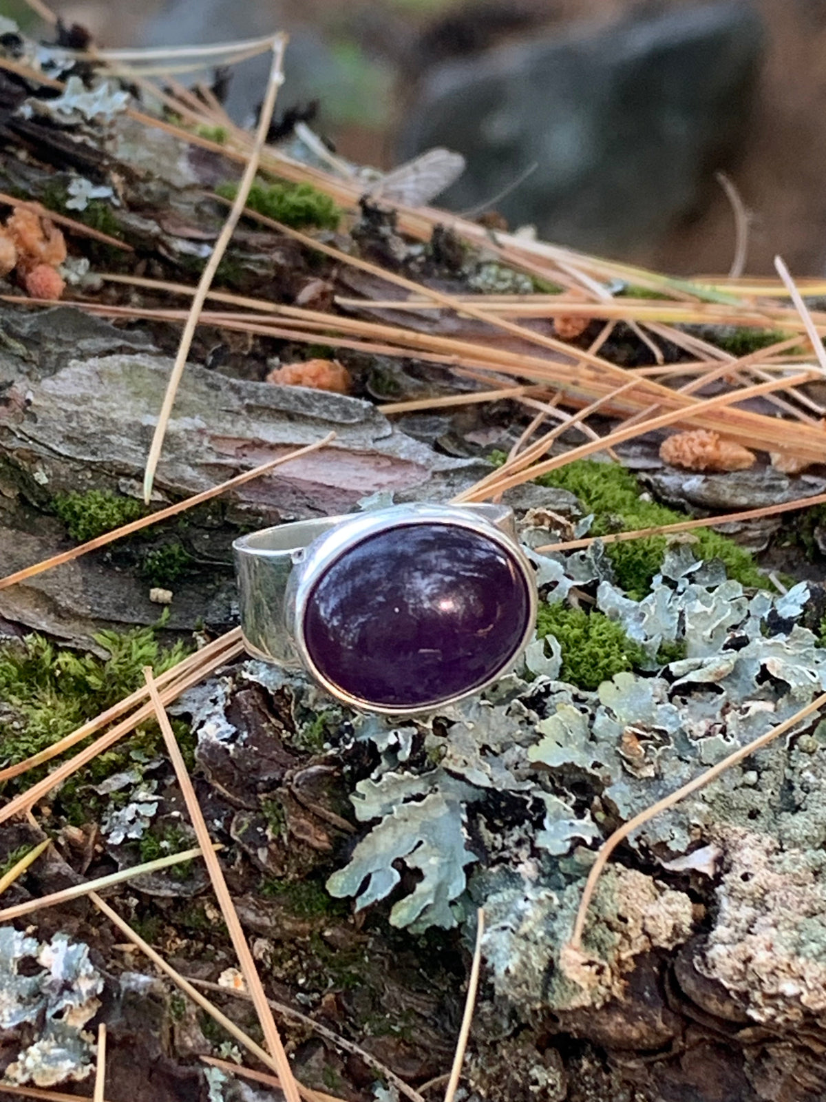 Oval purple amethyst ring in sterling silver