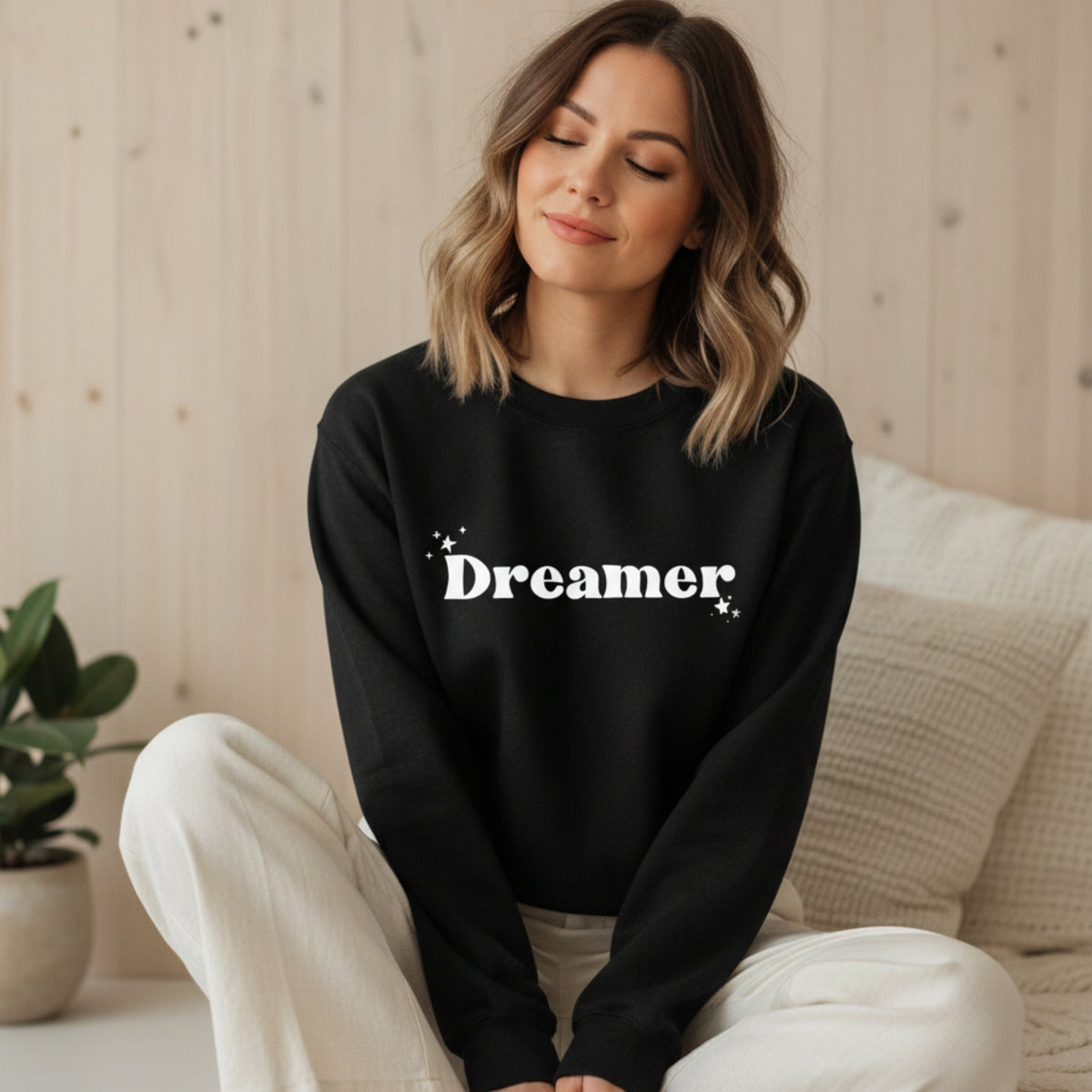 Dreamer Pullover Sweatshirt in Black – spiritual dreamer crewneck, manifestation gift for goal-setters