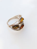 Amber Current ring with three honey-toned Baltic amber stones